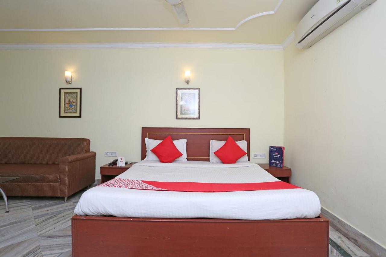 Oyo 4209 Maurya Inn Bhubaneswar Esterno foto